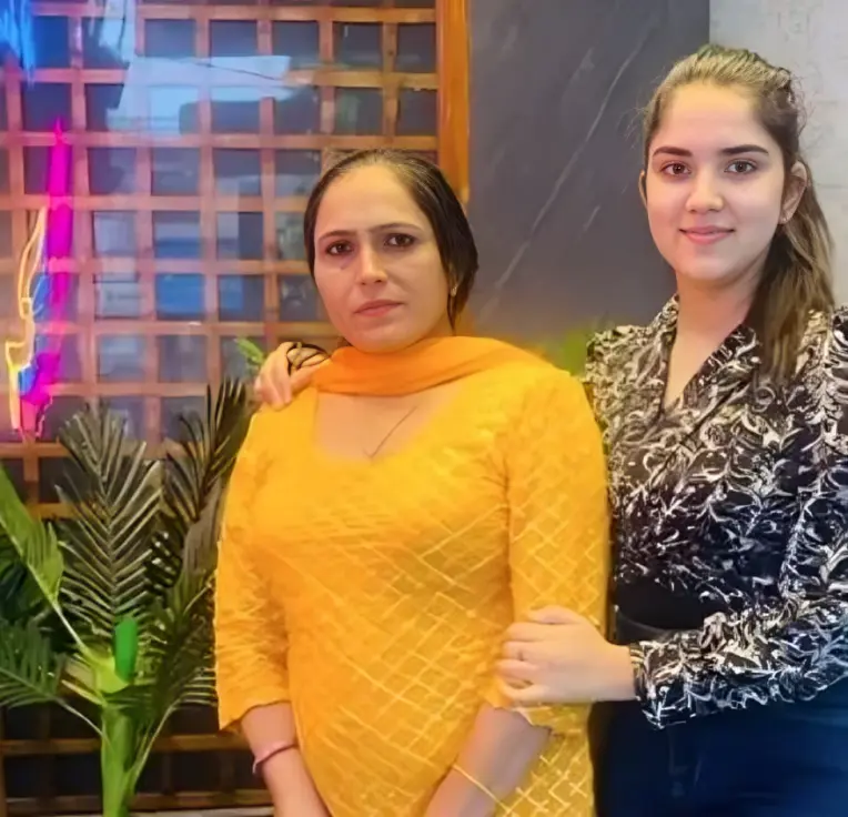 Lavisha Mother